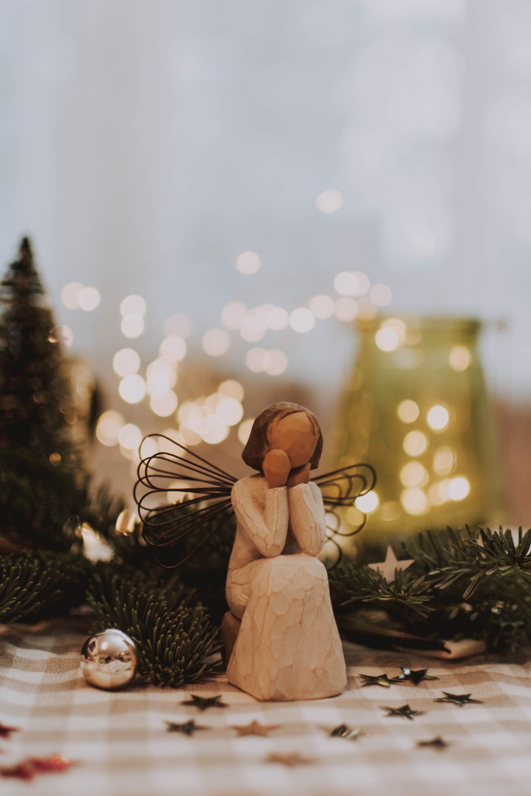 christmas angel figurine willowtree